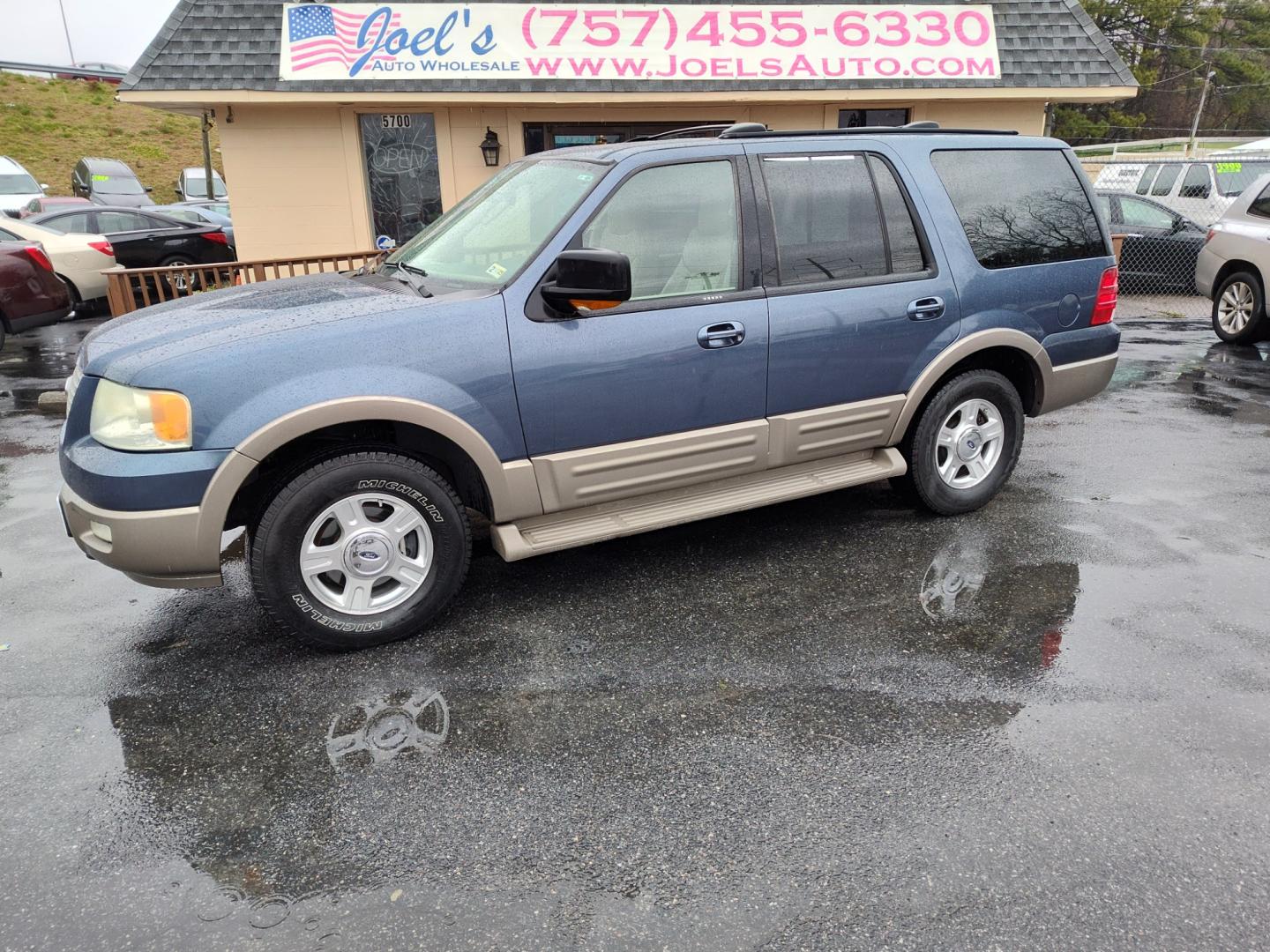 2004 Blue Ford Expedition (1FMFU18L54L) , located at 5700 Curlew Drive, Norfolk, VA, 23502, (757) 455-6330, 36.841885, -76.209412 - Photo#0